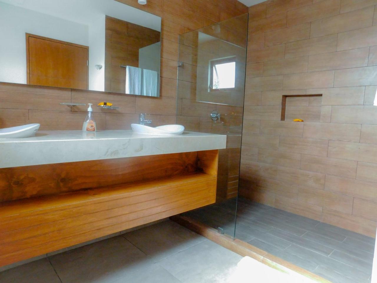 מאהאהואל Aquastar By Rt Vacation Rentals מראה חיצוני תמונה