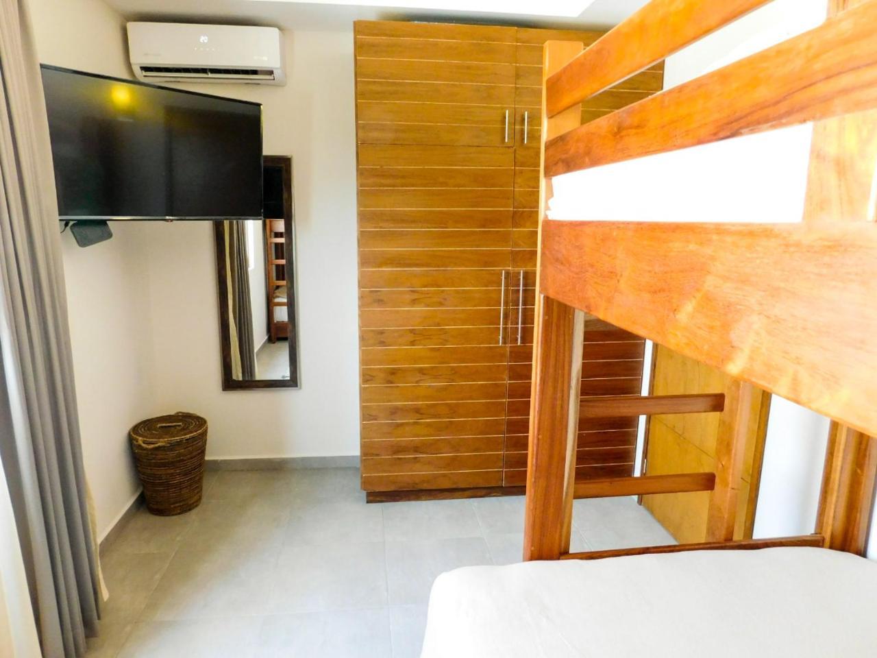 מאהאהואל Aquastar By Rt Vacation Rentals מראה חיצוני תמונה