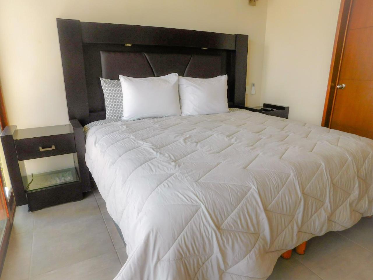 מאהאהואל Aquastar By Rt Vacation Rentals מראה חיצוני תמונה